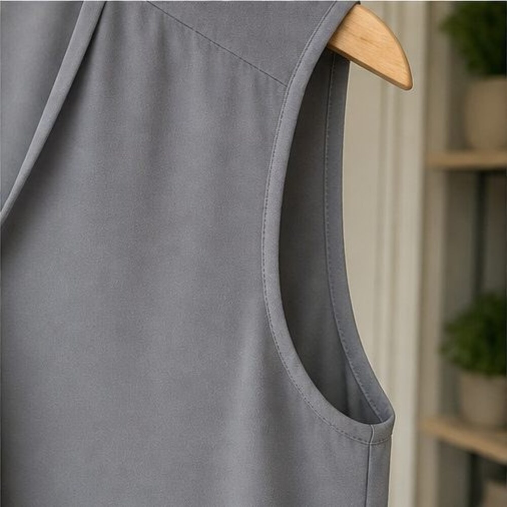 Gray Peplum Top - Picture 5 of 6